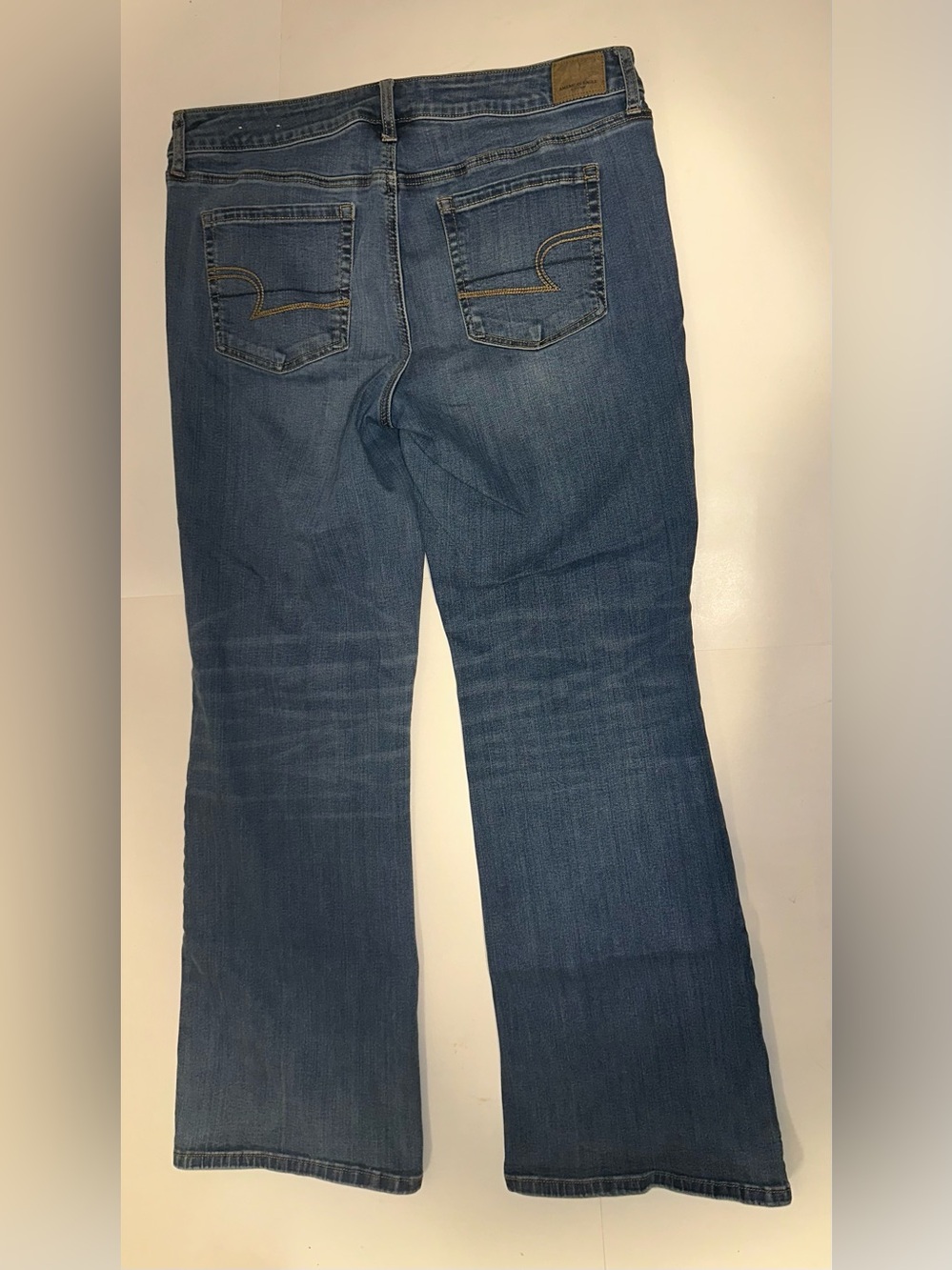American Eagle Women’s Size 18 Jeans Favorite Boyfriend Blue Denim Medium Wash - Picture 2 of 8